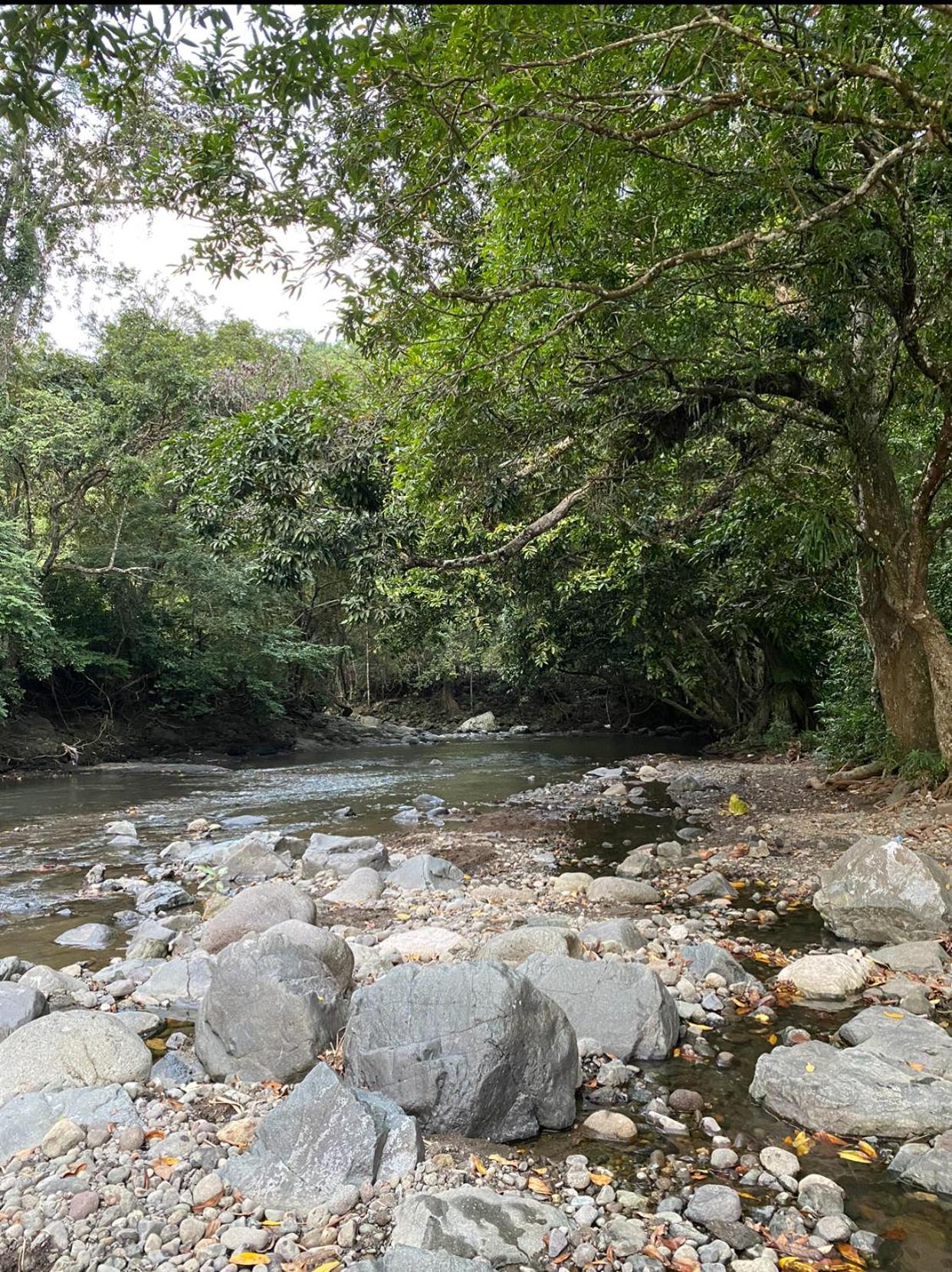 Hakata Lejja Near Natural Hot Spring Batu-Batu 外观 照片